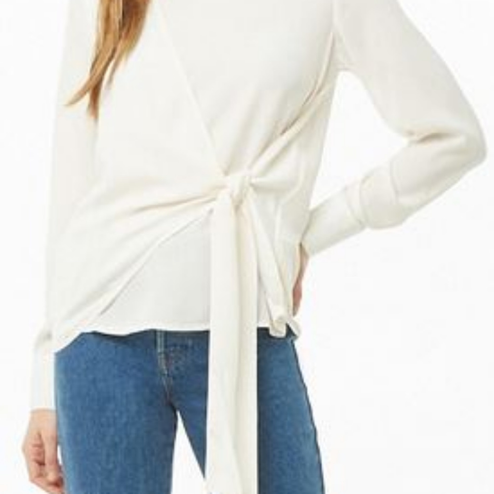 Tie-Front Keyhole Top